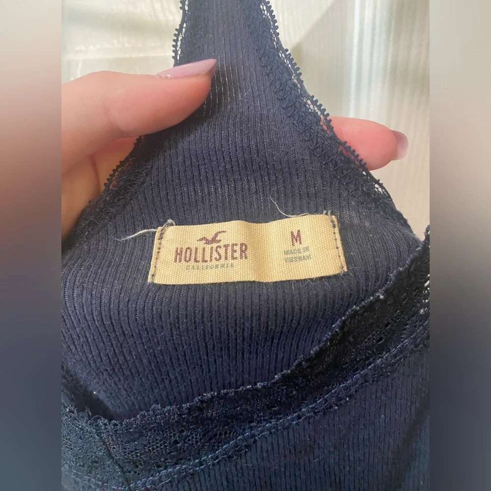 Hollister Medium Navy Blue Tank Top - Picture 2 of 3